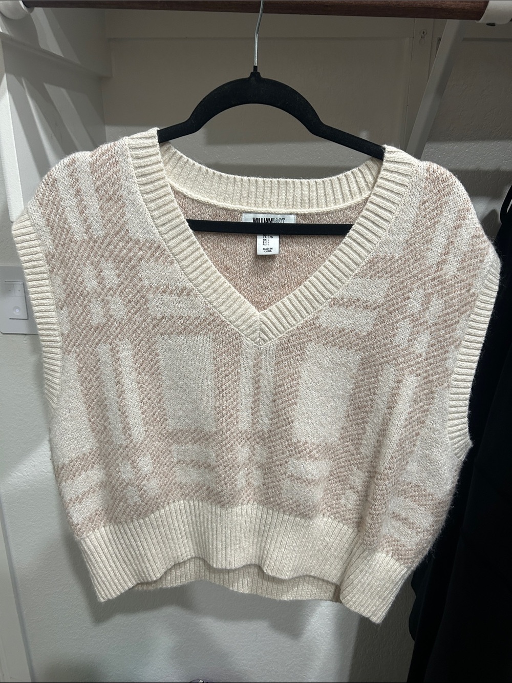 William Rast Cream and Beige V‑Neck Knit Sweater Vest